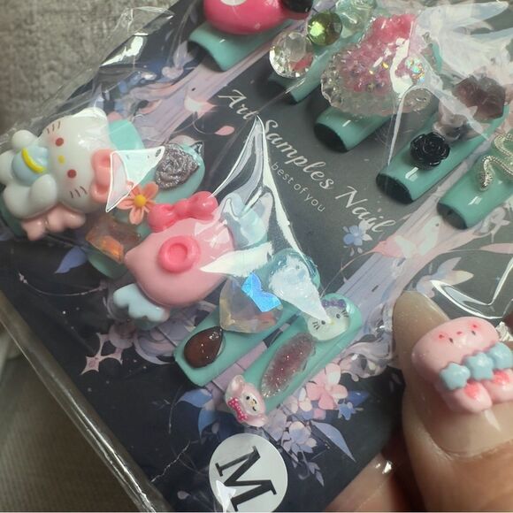Nail Art- Cute Cartoon Nail Art Set Size Medium - Picture 12 of 13